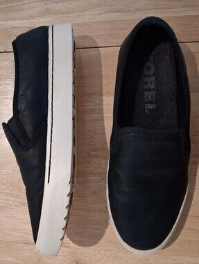 Sorel Leather Slip-On Sneakers | Women's Size 9